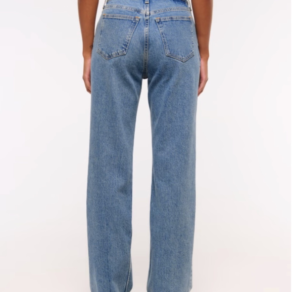 Curve Love High Rise 90s Relaxed Frayed Hem Jean 30 Regular/Sz. 10 - Picture 2 of 6